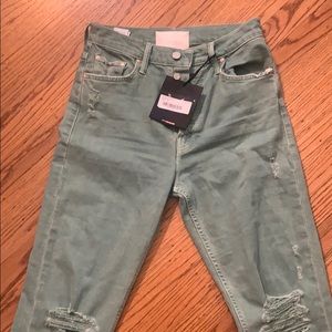 MOTHER tomcat Jean NWT- Size 28 But More like 27